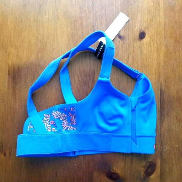 Shefit Sports Bra - Picture 5 of 6